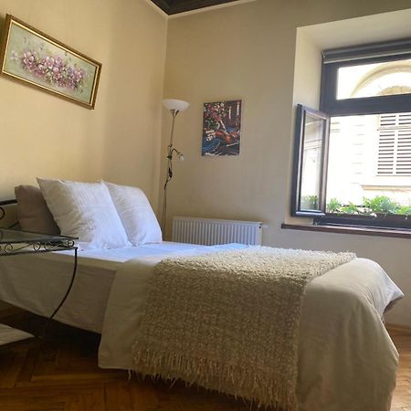 Вірменська 14 Центр Не Далеко Від Ж Д Вокзалу Звітні Документи Apartment Lviv Bagian luar foto
