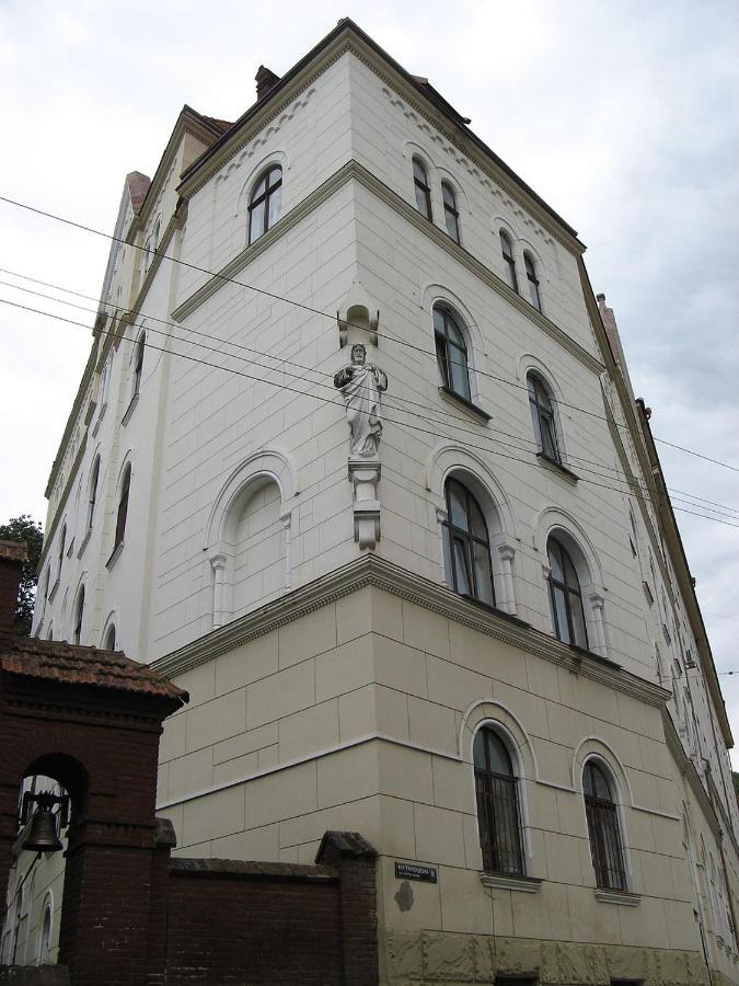 Вірменська 14 Центр Не Далеко Від Ж Д Вокзалу Звітні Документи Apartment Lviv Bagian luar foto