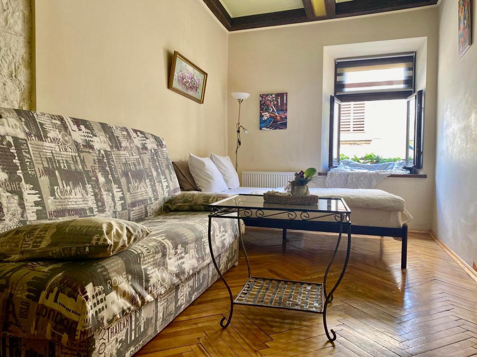 Вірменська 14 Центр Не Далеко Від Ж Д Вокзалу Звітні Документи Apartment Lviv Bagian luar foto