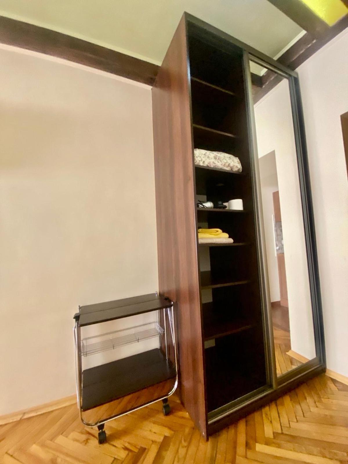 Вірменська 14 Центр Не Далеко Від Ж Д Вокзалу Звітні Документи Apartment Lviv Bagian luar foto